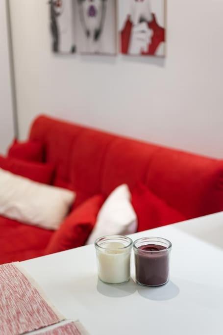 Red Velvet Apt Near City Centre Салоники Экстерьер фото